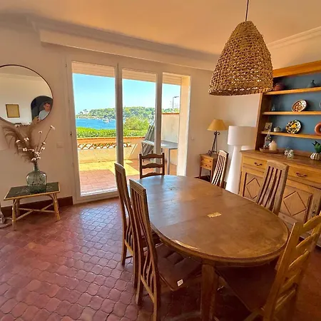 Cap D'antibes View Of La Garoupe Sleeps 8 Garden And Terrace Αντίμπ